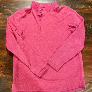 Under Armour Mens Medium Magenta Storm and Cold Gear sweater. gently used